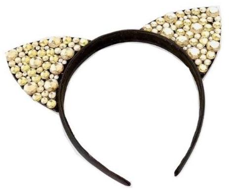 Studded Ears - iBESTEST.com