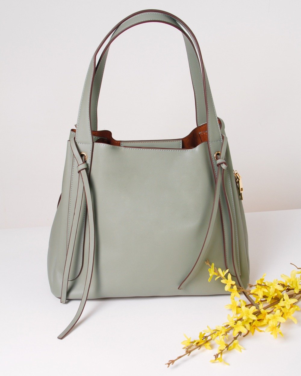 Your GO-TO Mint Bag - iBESTEST.com