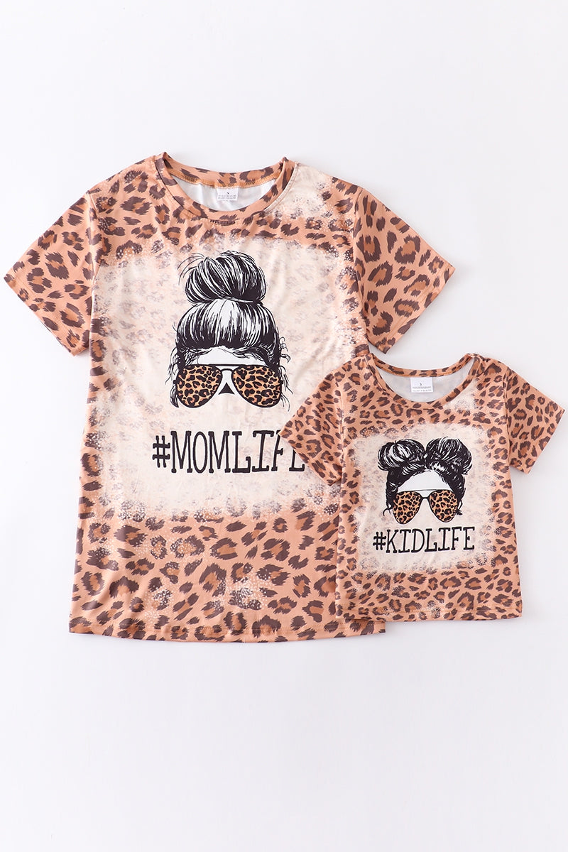#Momlife Tee